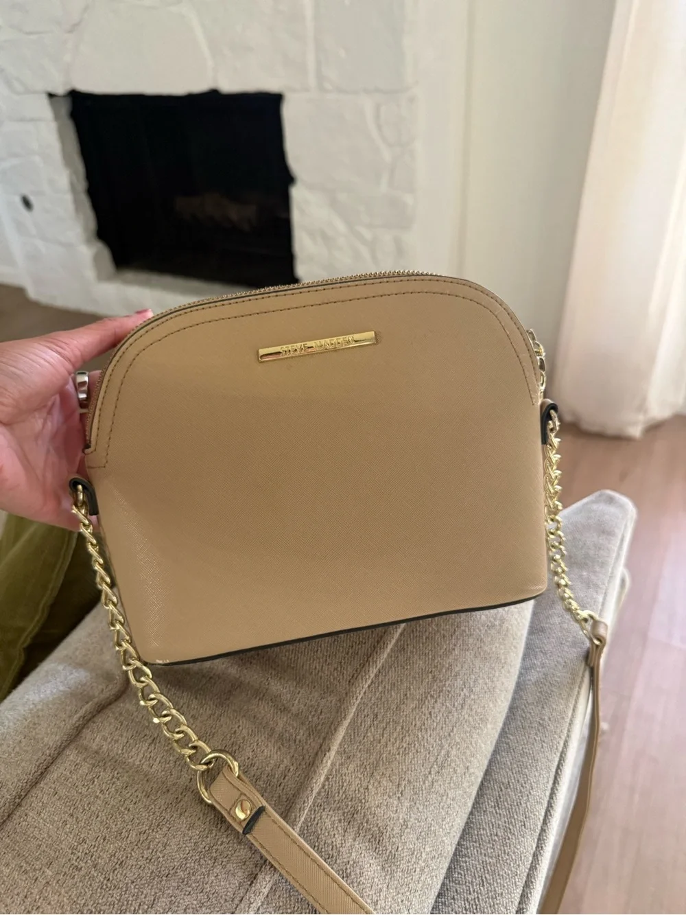 Steve Madden Tan Crossbody with Gold Chain